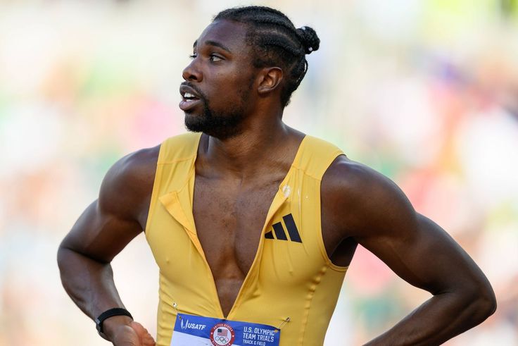 Noah Lyles strikes personal best to dominate London Diamond League as Akani Simbine, Letsile Tebogo complete podium