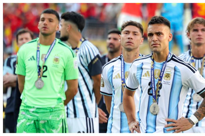Argentina players looking disappointed || Imago