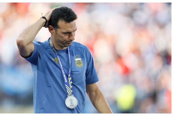 Scaloni tearfully opens up on Argentina future