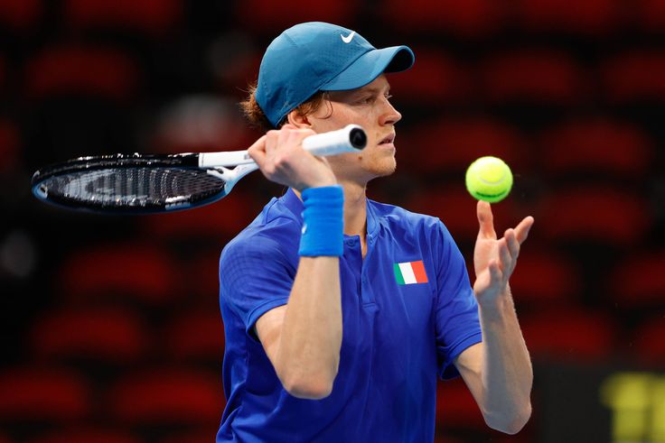 Roland Garros 2025: World No. 1 Jannik Sinner storms into quarterfinals