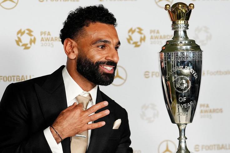 Salah equals Rooney's Manchester United legacy as Liverpool down Aston Villa