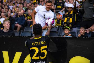 Why Erick ‘Marcelo’ Ouma gave a young AIK pitch invader his phone number