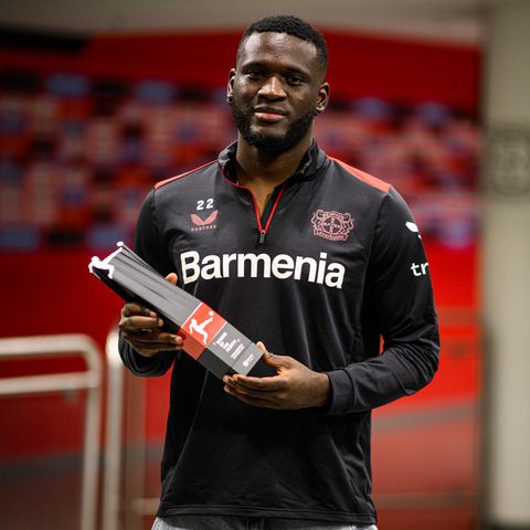 Victor Boniface with one of his Rookie Awards.