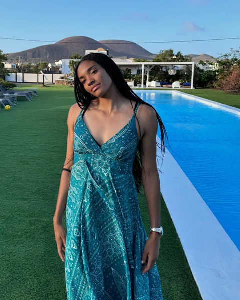 Salma Paralluelo is one of the hottest female footballers in the world in 2024