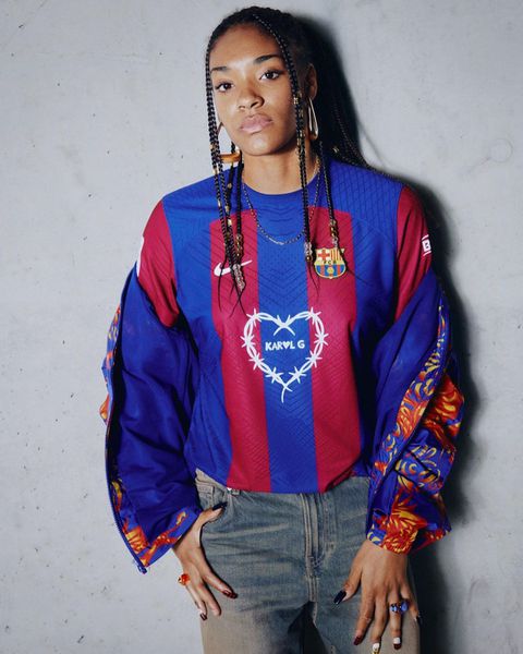 Salma Paralluelo is one of the hottest female footballers in the world in 2025