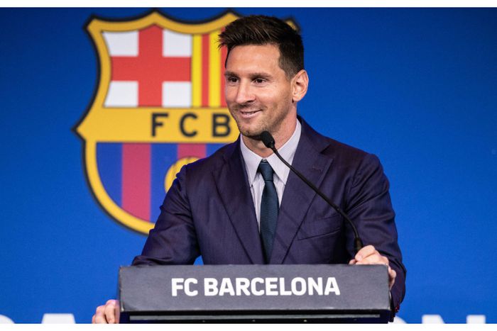 Messi announces plan to return to Barcelona