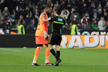 Why referee Referee Fabio Maresca chose to suspend AC Milan vs Udinese clash in the face of Maignan racism incident