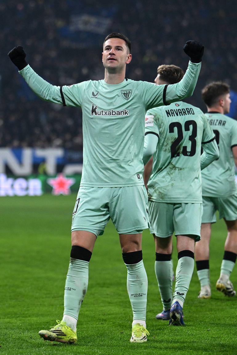 Gorka Guruzeta celebrates.