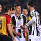 Lorenzo Lucca and Laka Bijol arguing over the penalty against Lecce | Imago