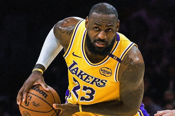 40-year-old LeBron James drops 40 PTS to help Lakers sink Portland