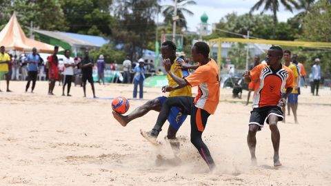 NOC-K reveals strategy of growing beach games