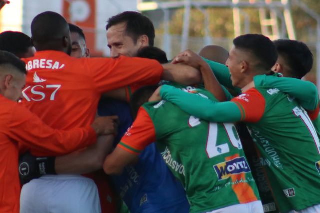 Cobresal vs Colo Colo: Leandro Requena with a stunning goal.