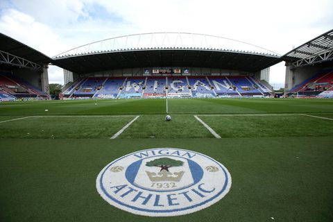 Wigan docked points after failing to pay players