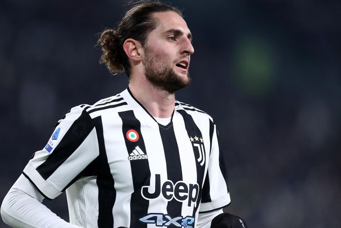 Paris Saint-Germain are reportedly interested in bringing Adrien Rabiot back to the club this summer.