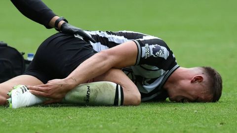 Premier League: Newcastle star faces 9 months out following knee surgery
