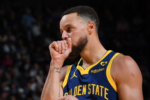 Steph Curry sets record in Golden State win over Memphis Grizzlies