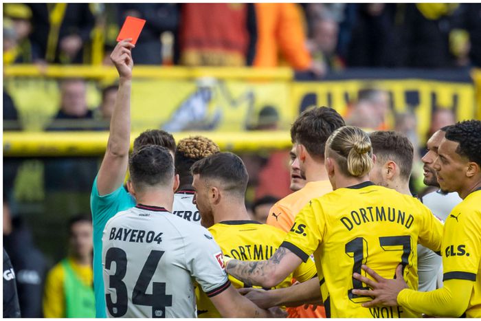 Victor Boniface received a red card before he was saved by the VAR.