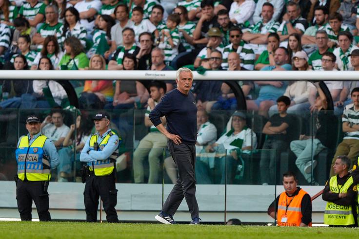 Ex-Real Madrid star warns Premier League club about Jose Mourinho