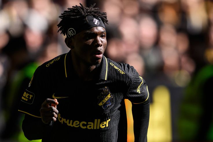 Three Bundesliga giants fight for 18-year-old Super Eagles-eligible speedster Yohanna