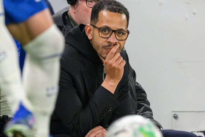 How much it will cost Chelsea to sack Rosenoir