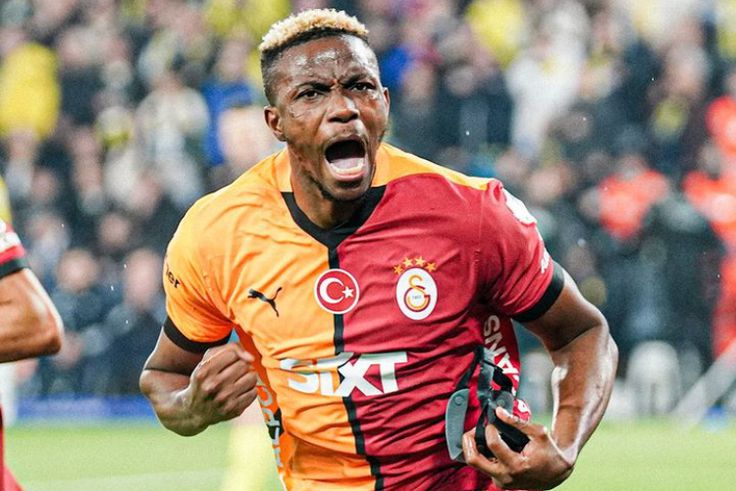 Victor Osimhen celebrates a goal for Galatasaray