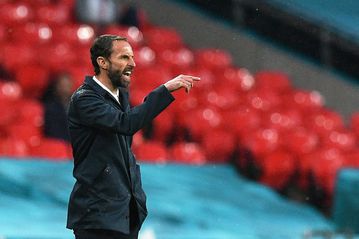Southgate expects England to survive growing pains