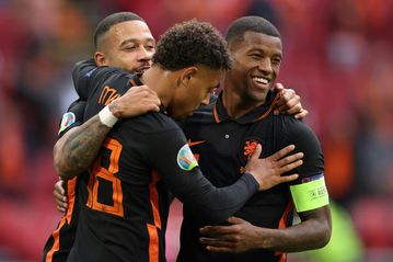 Wijnaldum double as Dutch complete perfect Euro 2020 group phase