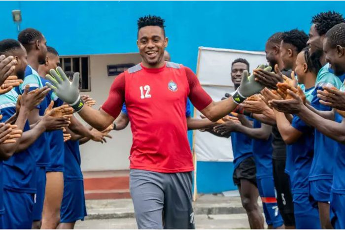 Super Eagles goalkeeper Ojo Olorunleke leaves NPFL giants Enyimba.