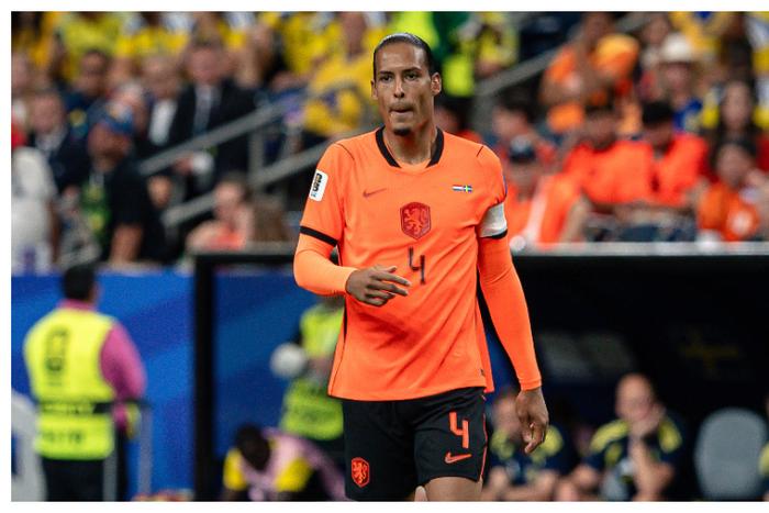 Klopp defends Van Dijk