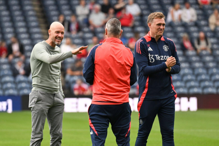 Manchester United, ManU manager Erik ten Hag (left) and Darren Fletcher (right) assistant coach Rangers v Manchester United, Pre Season Friendly, Football, Murrayfield Stadium, Glasgow, UK, 20 Jul 2024  || Image credit: Imago