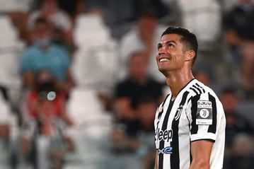 Ronaldo is staying at Juve says Allegri