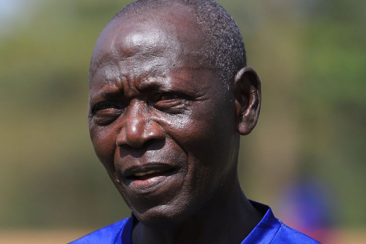 Bobi Wine leads tributes honouring the late coach Sam Timbe