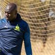 Denis Onyango: Dilemma for Uganda Cranes Goalkeeper After Shakeup at Mamelodi Sundowns