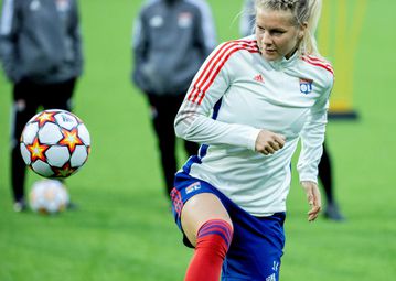 Hegerberg 'never doubted' recovery from serious knee injury