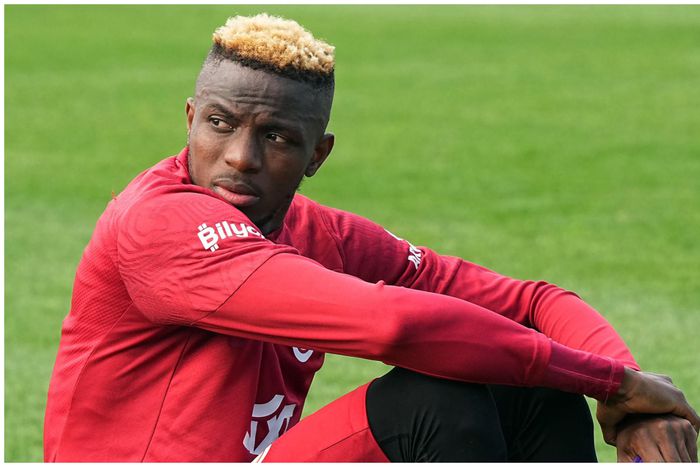 Super Eagles superstar Victor Osimhen lost the award to Super Falcons' Ashleigh Plumptre.