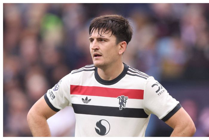 Maguire waiting on club's decision on Ten Hag