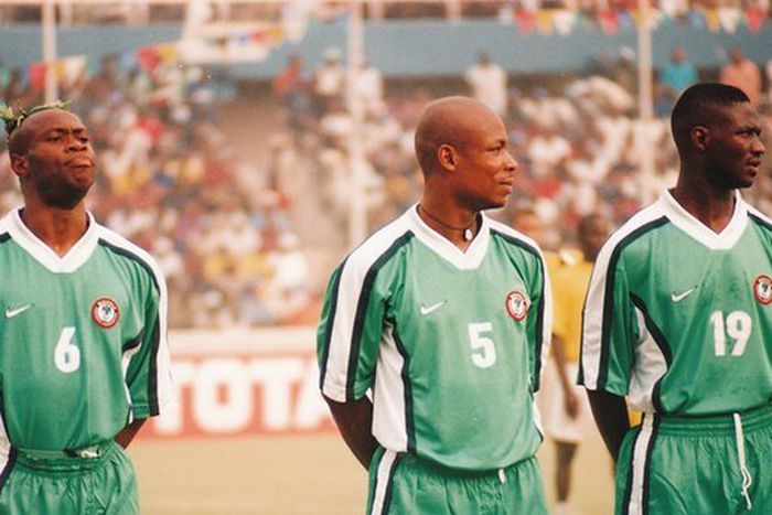 Iyenemi Furo lines up alongside Taribo West | Flickr
