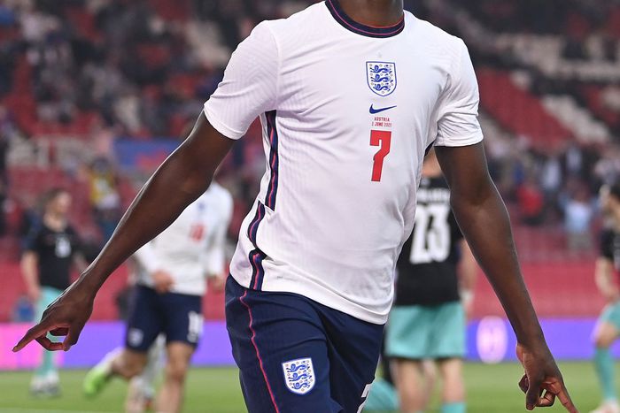England star boy Bukayo Saka