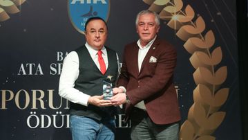 Harambee Stars head coach Engin Firat wins prestigious award in Turkey