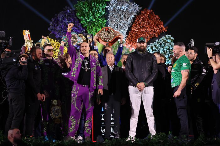 Oleksandr Usyk at 226 pounds and Tyson Fury at 281 pounds ahead of undisputed heavyweight boxing rematch in Saudi Arabia.