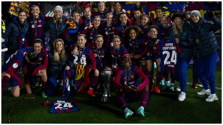 Asisat Oshoala and her Barcelona Femeni team celebrate the Super Cup.
