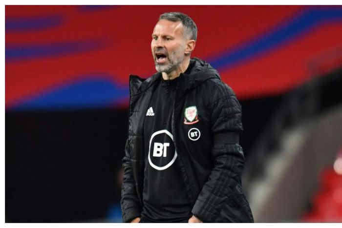 Ryan Giggs 'hopeful' of managerial return