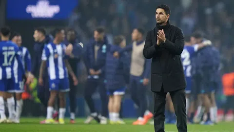 Porto coach sends Mikel Arteta brusque response after Arsenal coach criticized his playing style
