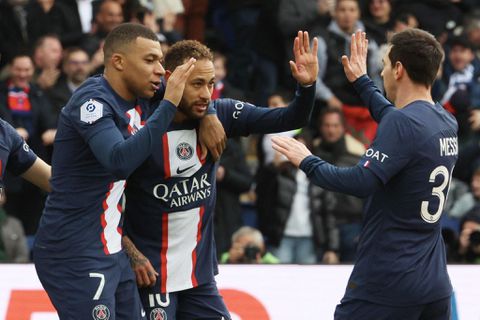Paris Saint-Germain thank Neymar Jr, a club legend
