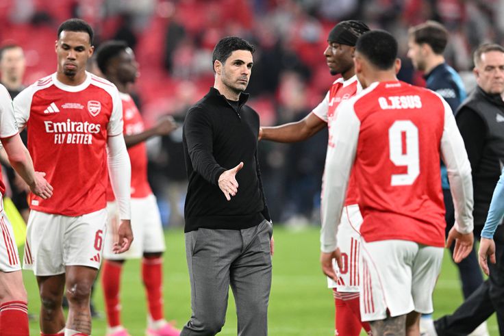 Ex-Super Eagles star hits back at critics questioning Arsenal's style of play