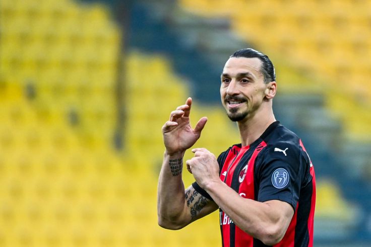 Ibrahimovic signs new Milan deal to take him past 40th birthday
