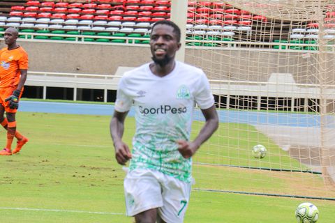 Gor Mahia midfielder offers brutal response to critics over lack of pre-season out of Kenya