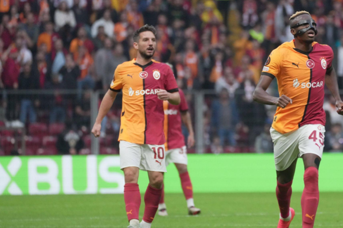 Victor Osimhen and Dries Mertens in action for Galatsaray || Image credit: Imago
