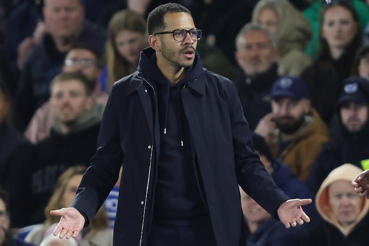 Official: Chelsea sack Rosenior after disastrous run of form