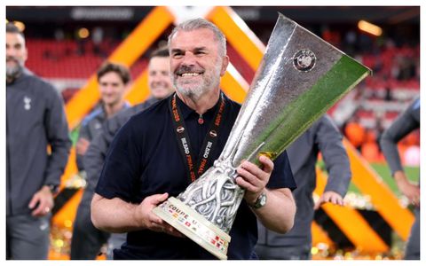 Tottenham manager Postecoglou dedicates Europa League trophy to late father